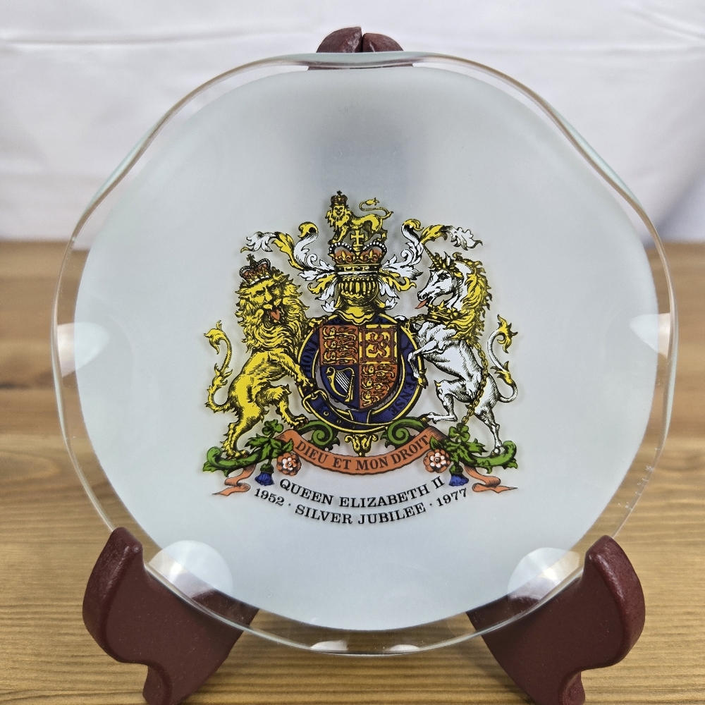 VTG The Queen's Silver Jubilee 1952-1977 Glass Ashtray-Candy Dish RARE